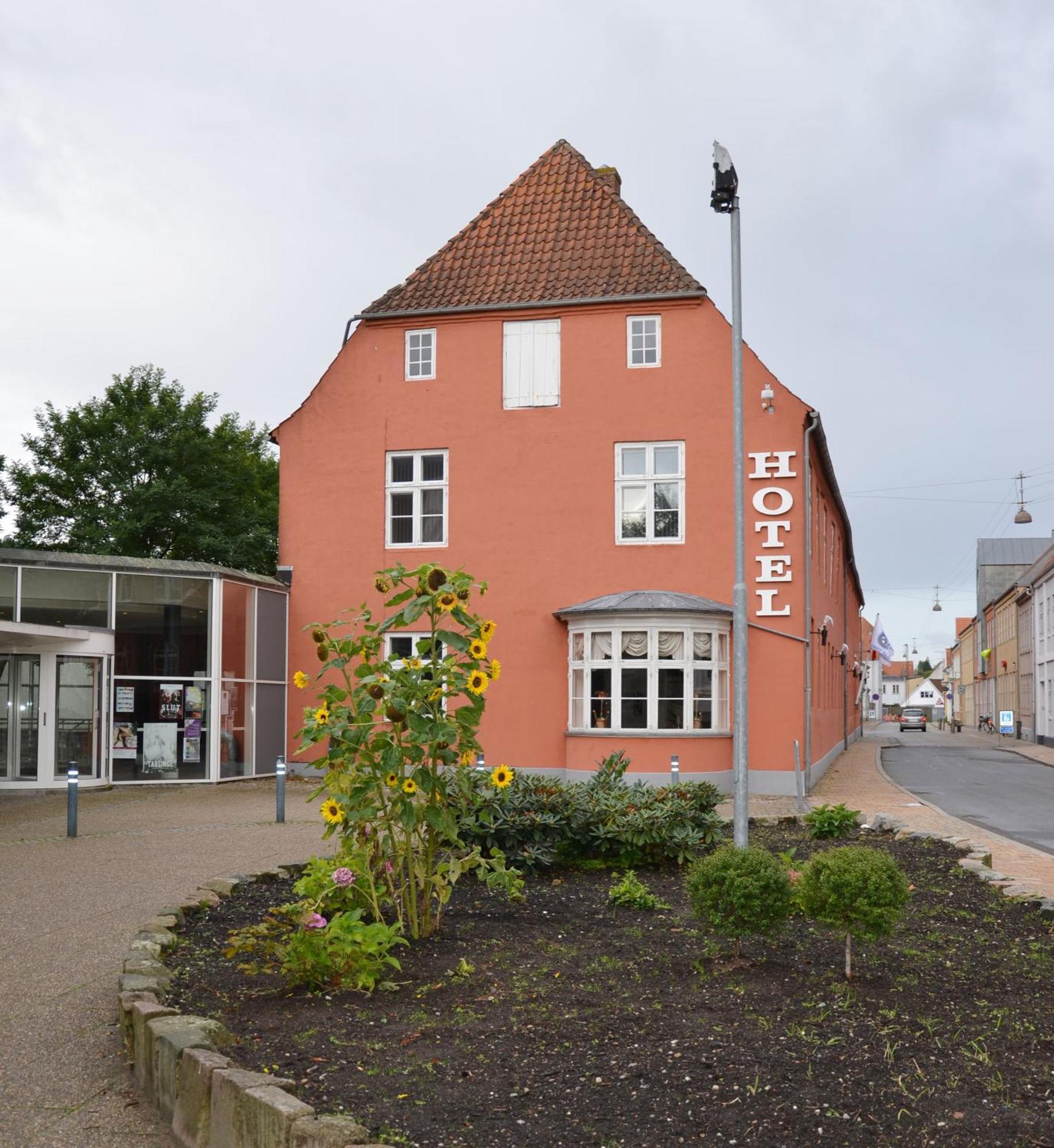 Hotel Harmonien Haderslev Buitenkant foto